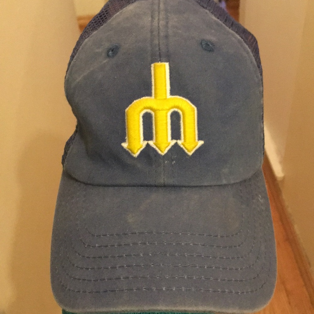 Mariners hat